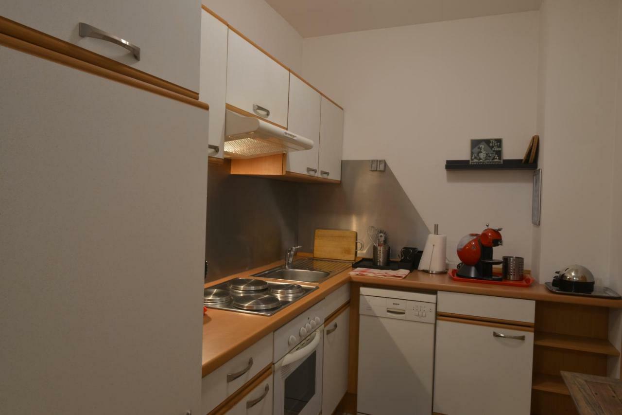 Lg Cosy Apartment Korneuburg Exterior photo